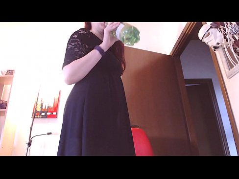 ❤️ En undergiven slav som älskar smutsiga och saftiga trosor tvingas onanera efter att ha sett den här videon! ❤ Porno at sv.kenhdammy.top ﹏