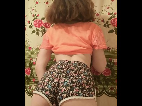 ❤️ Sexig ung babe som strippar av sig sina shorts inför kameran ❤ Porno at sv.kenhdammy.top ﹏